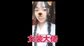 八酱和榜一大哥1V3 因为精彩操作和幽默互动所以人气爆棚