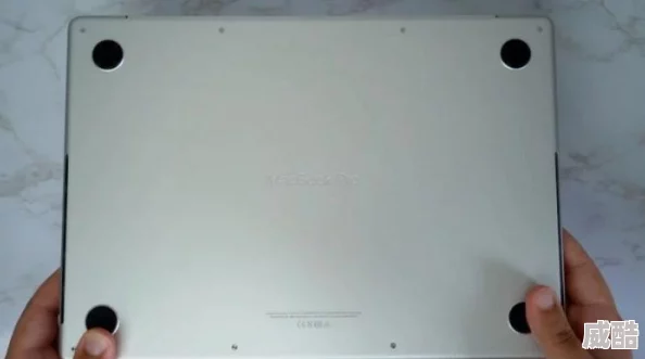 性系macbookpro高清2025新款M3芯片ProMotion自适应刷新率120Hz